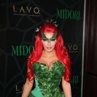 Kim Kardashian hosts the Midori Melon Green Halloween Party | Picture 113381